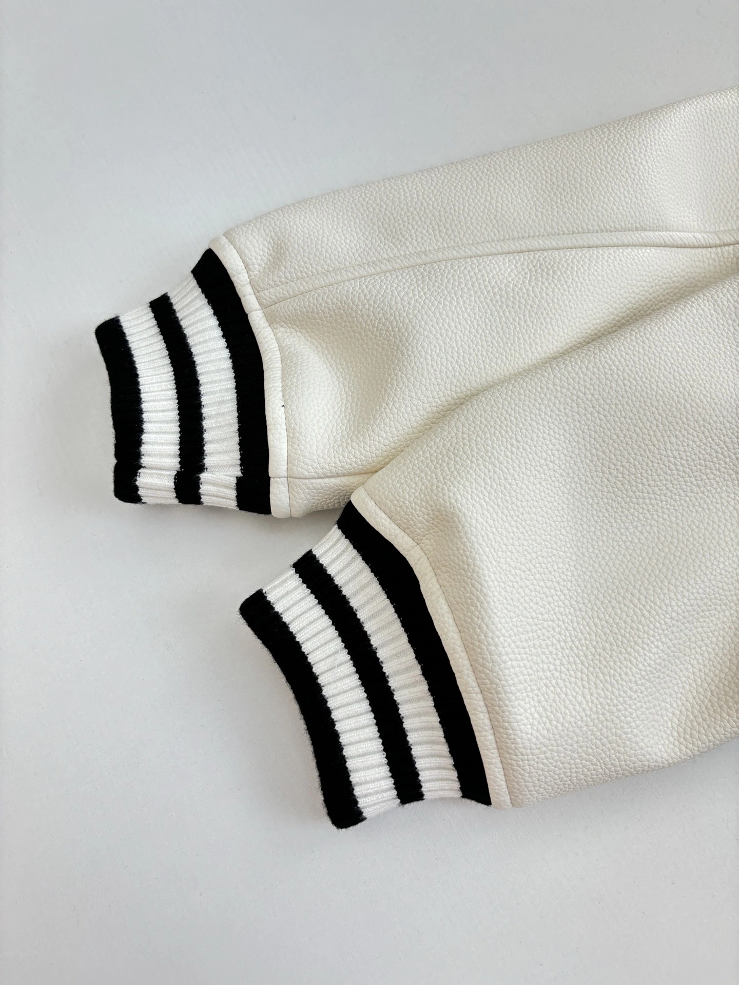 wg.luxury-- 8V embroidery 2colour item:E-F363I0602-2